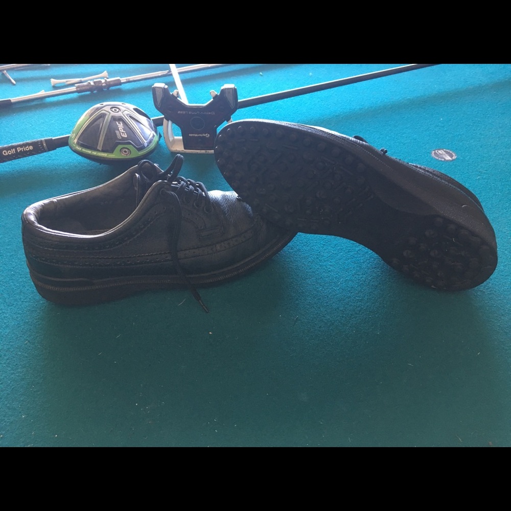 Bridgestone golf shoes size 9
